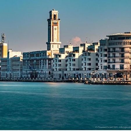 Casa Fronte Del Porto Apartman Bari Kültér fotó