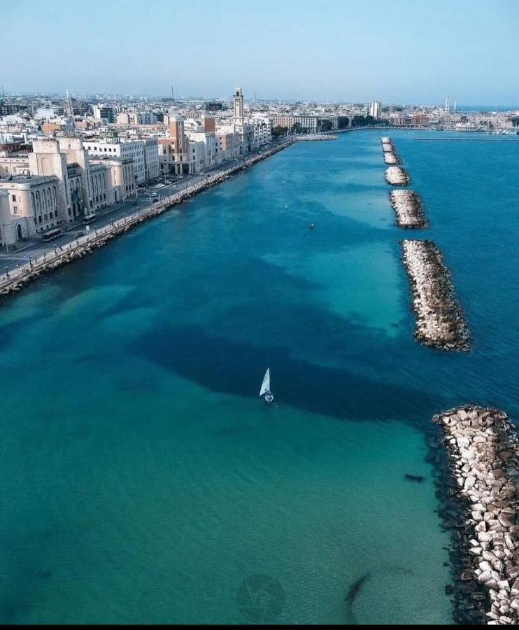 Casa Fronte Del Porto Apartman Bari Kültér fotó